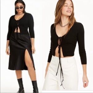 BOGO🥳 Danielle Bernstein double tie cardigan